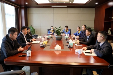 平湖市委常委、副市長戴振一行蒞臨景興紙業(yè)調(diào)研指導(dǎo)