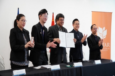 人才工作再添新舉 | 中馬“絲路學(xué)院”現(xiàn)代學(xué)徒制聯(lián)合培養(yǎng)班正式簽約！